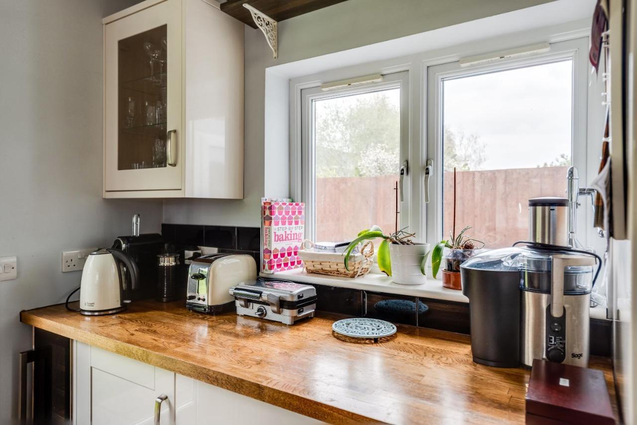 Orchard - 3 Bedroom House Headington & Parking & Garden Oxford Extérieur photo